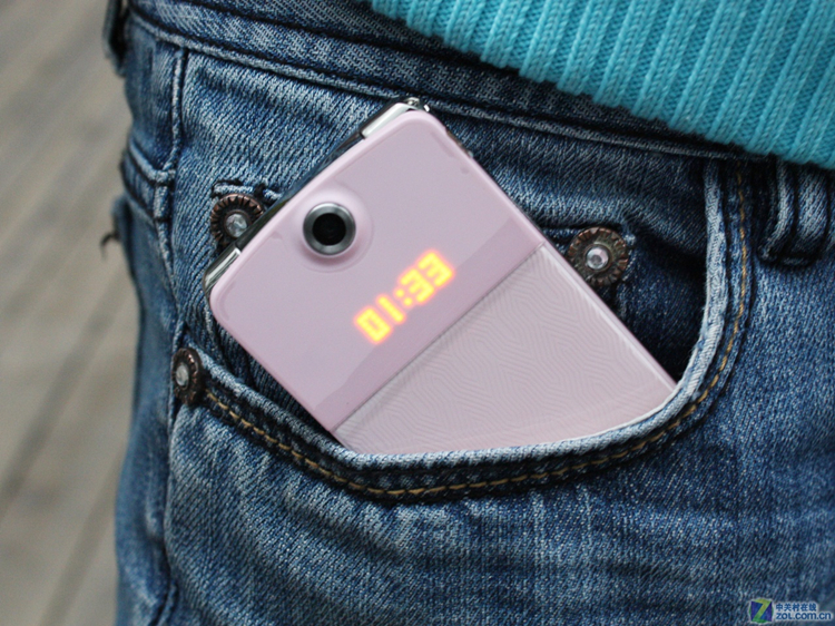 LG冰淇淋手机怎么样下载手机主题KF350