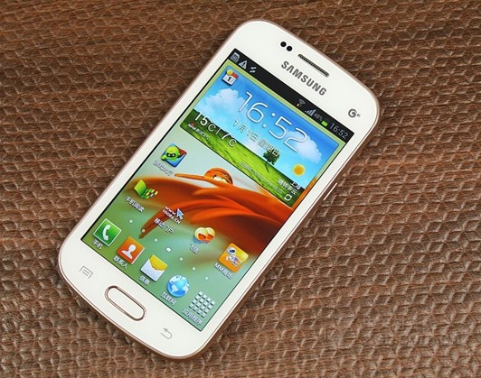 三星(samsung)s7568手机