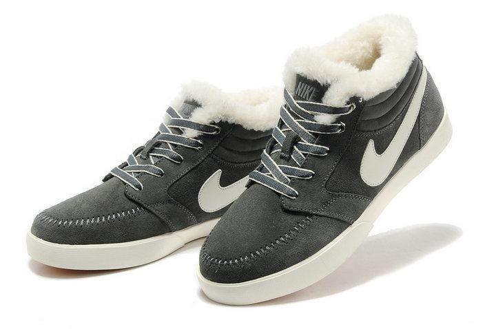 耐克/nike 雪地鞋羊皮毛一体短筒保暖情侣鞋冬靴羊毛一体雪地靴 灰色
