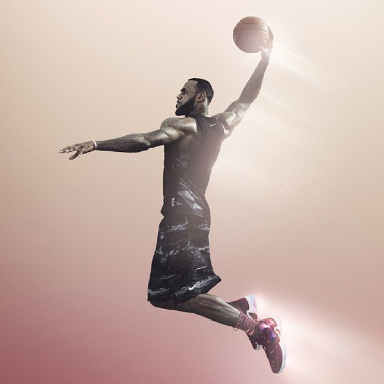 专营店 品牌:耐克 材质:牛皮 尺码:40 鞋靴款式:中帮 明星系列:乔丹