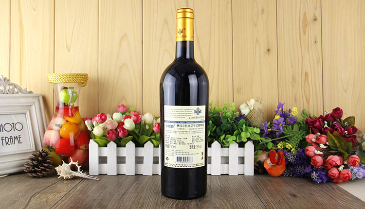 卡斯特邦塞干红葡萄酒图片